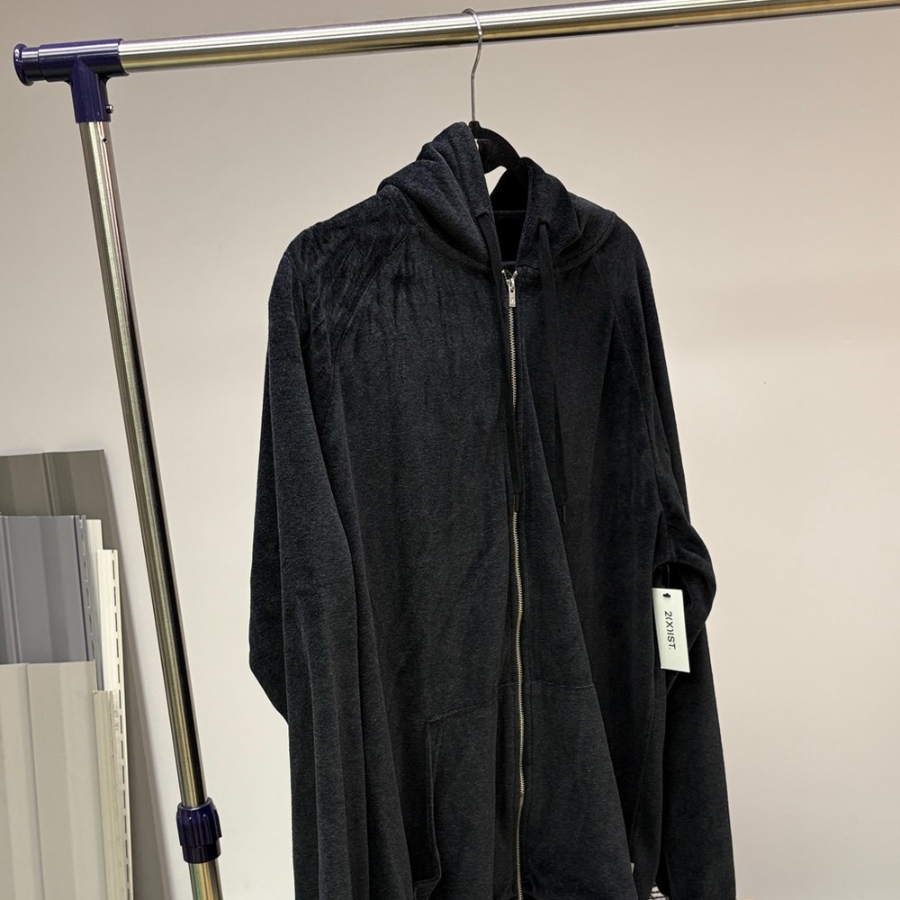 2xist Black Hooded sweatshirt